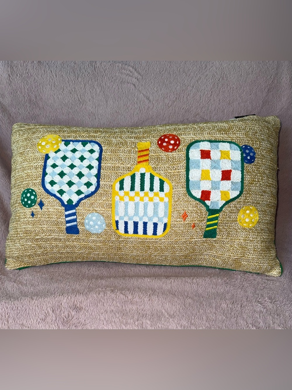 ☀️ Decorative Pickleball Paddle and Ball Pattern Rectangular Throw Pillow